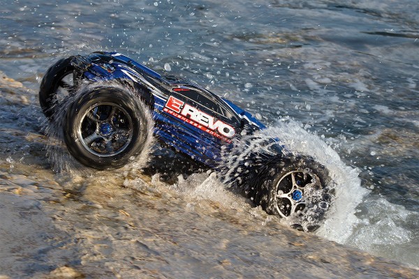 TRAXXAS E-Revo Brushless RTR 2.4GHz ohne Lader, ohne Akkus Elektro-Allrad Racing Truck (Link-fähig+T