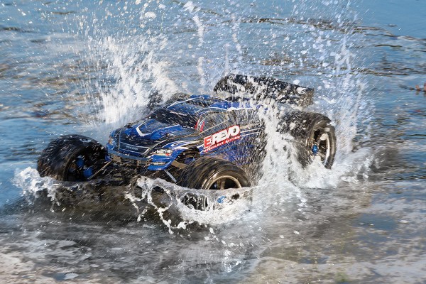 TRAXXAS E-Revo Brushless RTR 2.4GHz ohne Lader, ohne Akkus Elektro-Allrad Racing Truck (Link-fähig+T