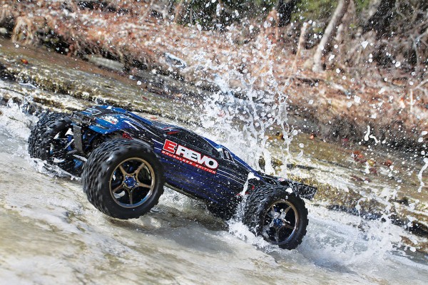 TRAXXAS E-Revo Brushless RTR 2.4GHz ohne Lader, ohne Akkus Elektro-Allrad Racing Truck (Link-fähig+T